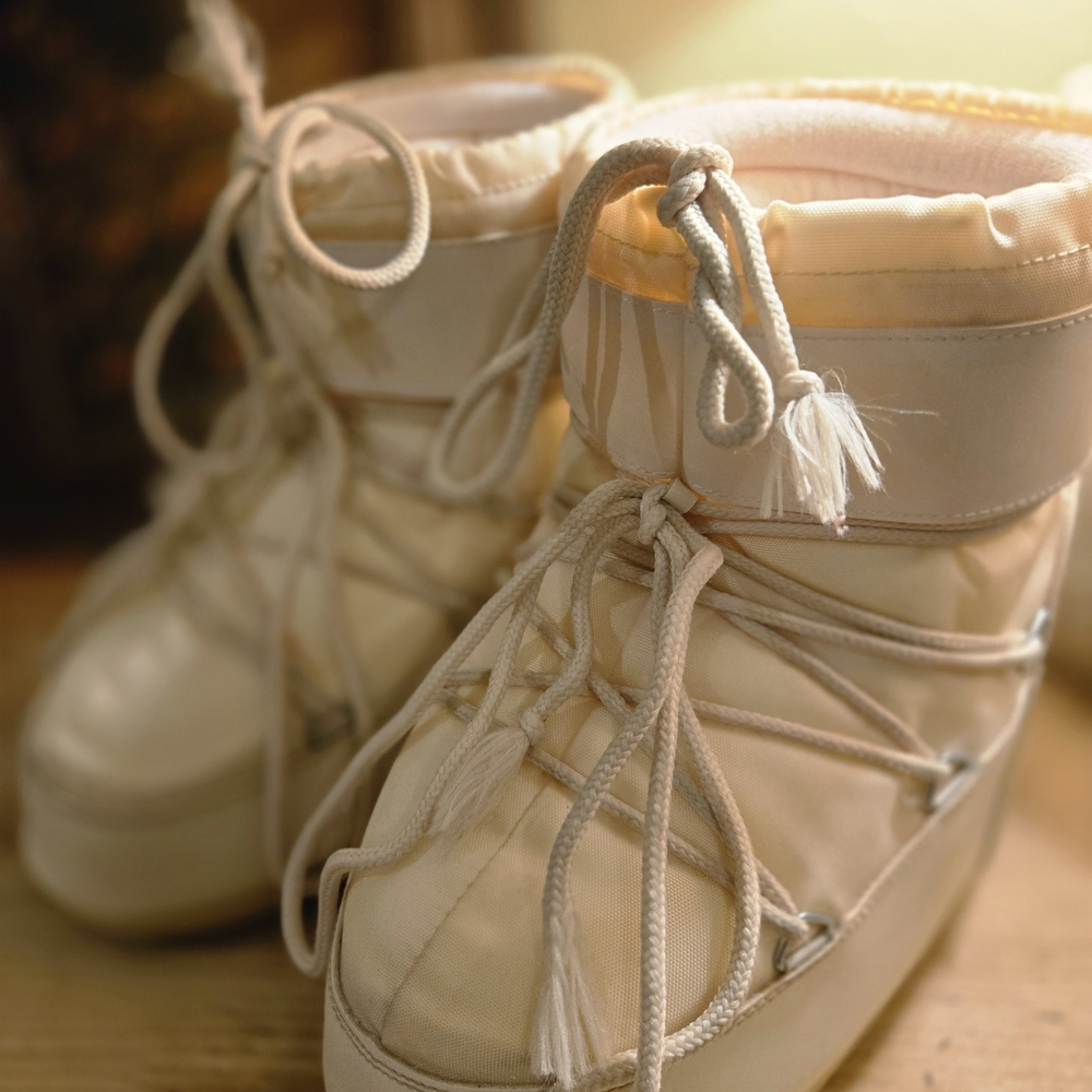 The Original Low "Moon Boot" Winter Boots (Cream)